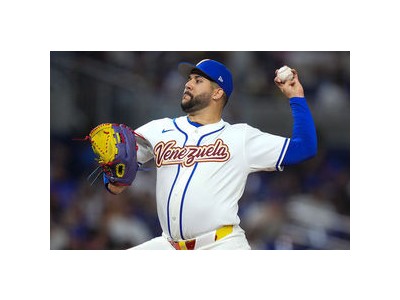 엔마누엘 데 헤이수스 WBC 첫 등판에서 폭발