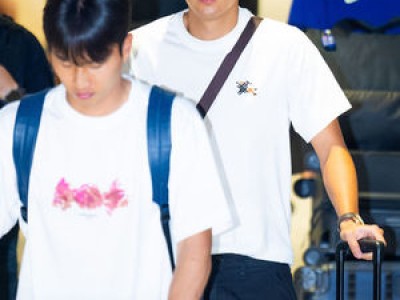손흥민 월드컵 탈락 후 공항에서 보인 모습에 관심 집중