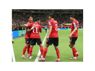 2026 월드컵 축구화가 핑크로 물들다