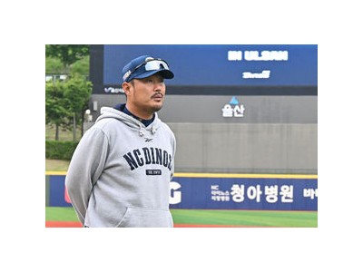 이호준 감독 10구 이상 커트 선수에게 커피 쿠폰 준다며 웃음