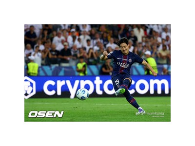 이강인 PSG 개막 2연승에 기여했지만 경기장에서 떠나는 모습 눈길